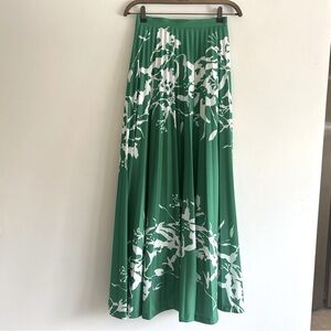 Green/White Vintage Bold Floral Trevira Long Pleated Maxi Skirt Size Small